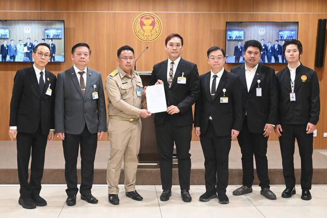     สว.ปริญญา เสนอคว่ำบาตรกัมพูชา ยุติสัมพันธ์รัฐสภา